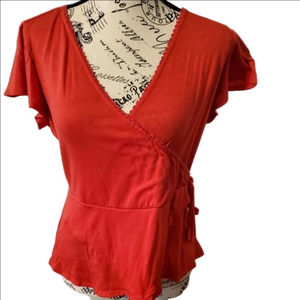 No Boundaries Red Ruffled Short Sleeves V Neck Side Tie Wrap Top Size Medium